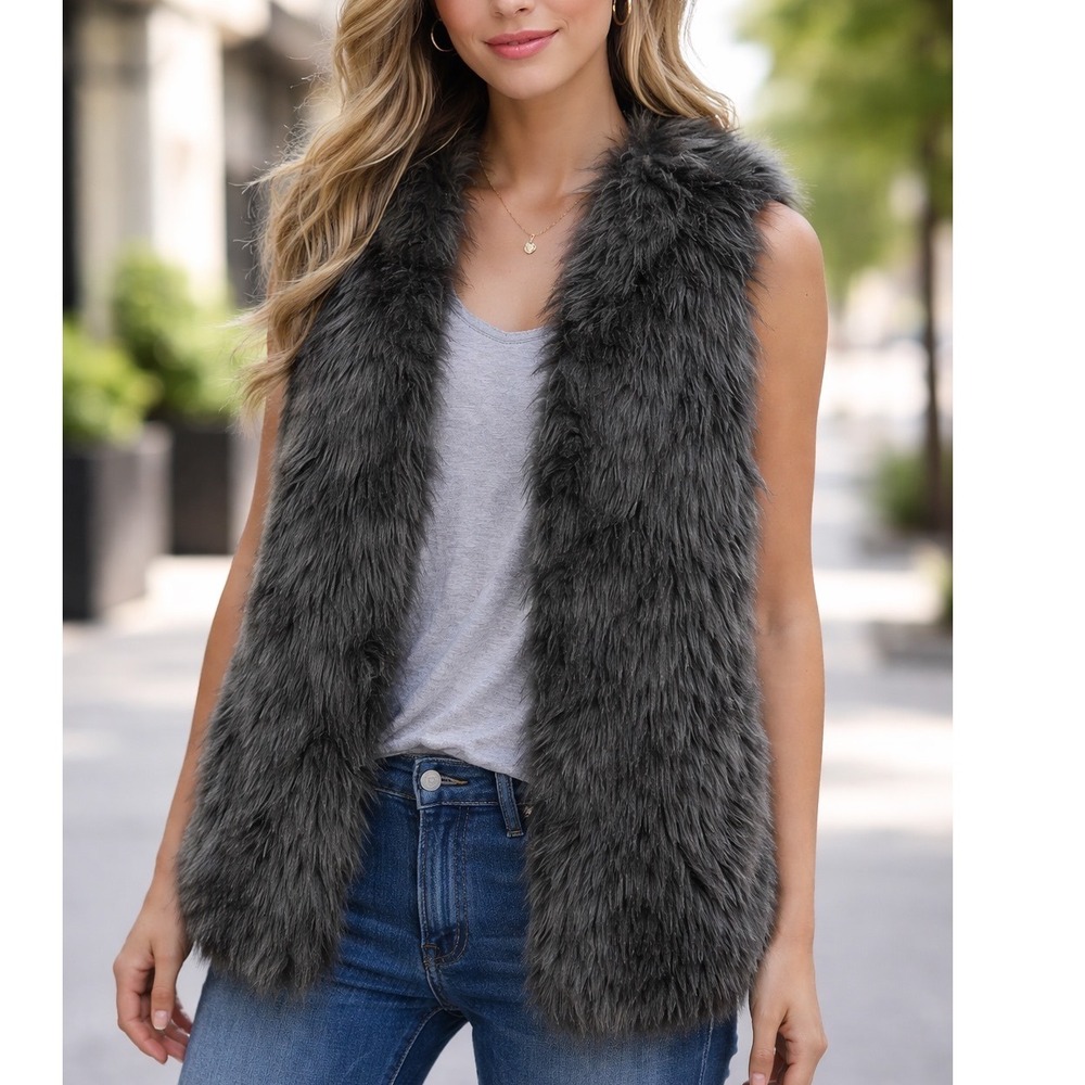 True Grit Dylan Faux Fur Vest Womens Medium Gray Shaggy Open Front Boho Chic